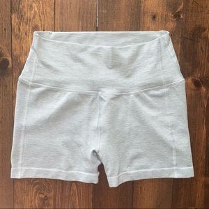 Alphalete Revival Shorts Cloud Gray